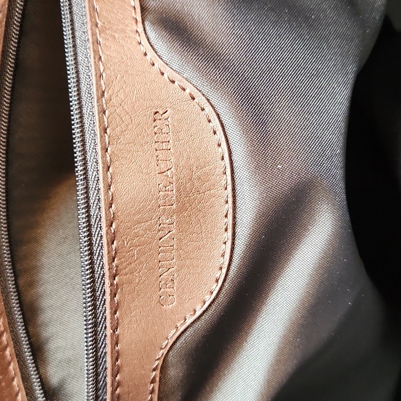 Snake Skin Laptop Cross Body - Picture 9 of 12